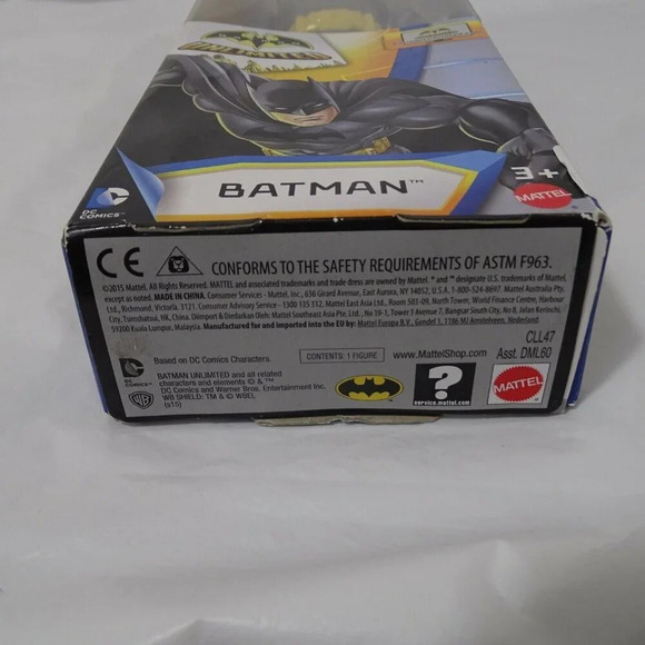 DC Comics Batman Unlimited Posable Action Figure Black Cape Age 3 & Up 12" NEW - Picture 6 of 6